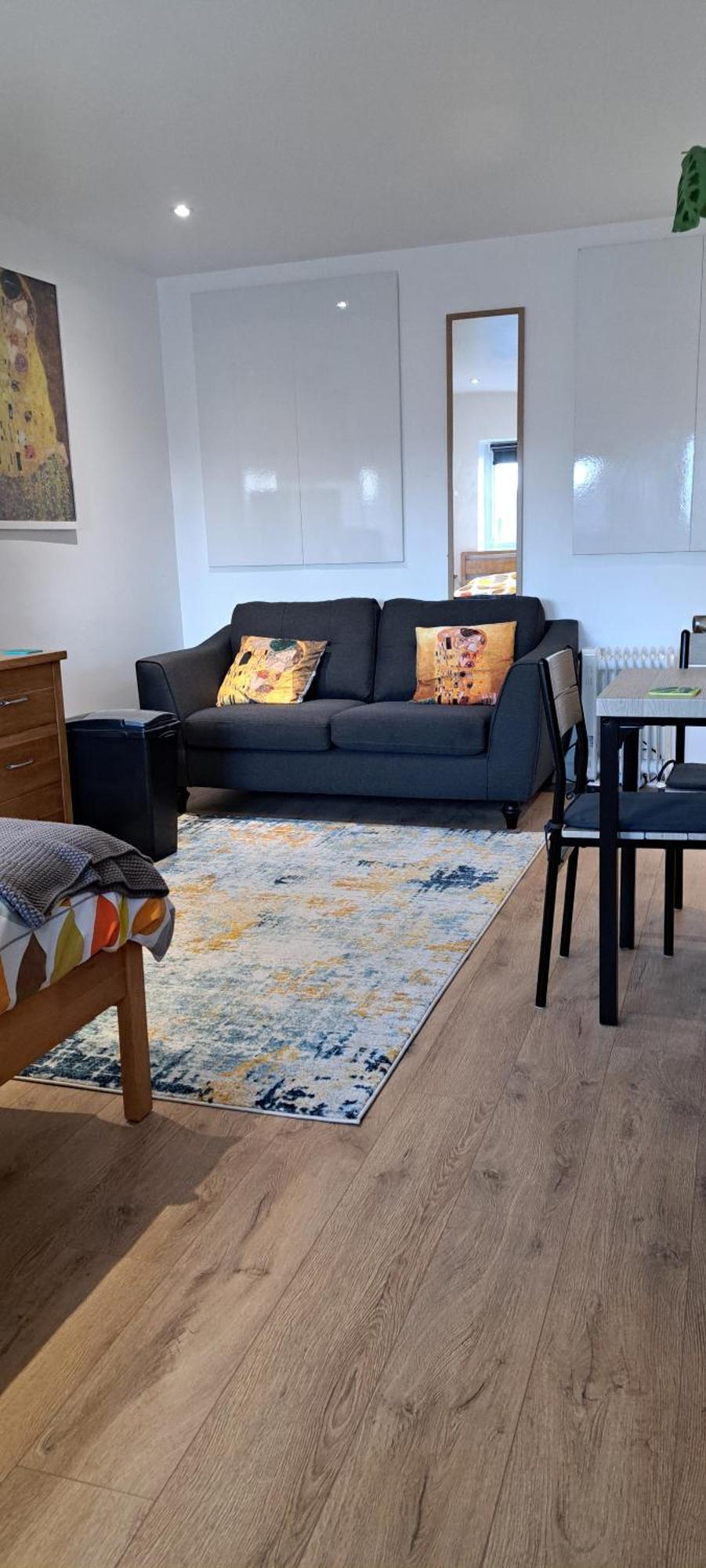 Modern Studio Apartment With Outstanding Views, Sleeps 2 뉴렌 외부 사진
