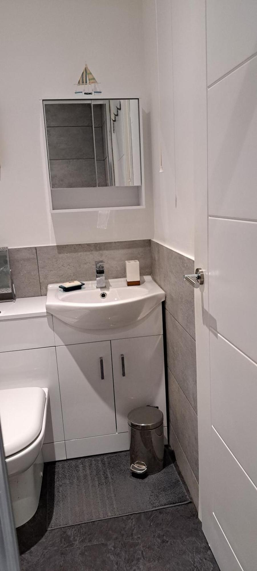 Modern Studio Apartment With Outstanding Views, Sleeps 2 뉴렌 외부 사진